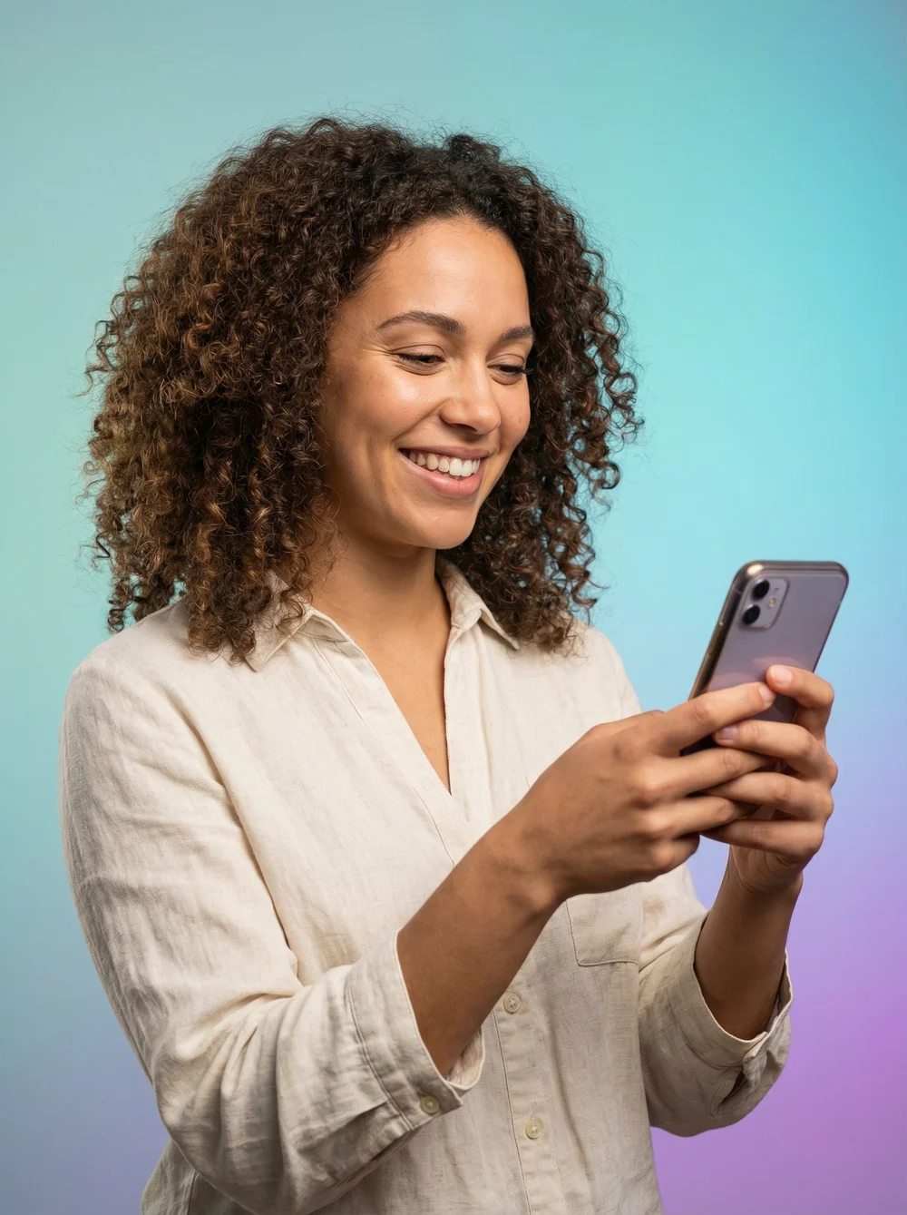 Happy customer using Jelpmi on their phone